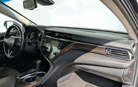 Toyota Camry, 2018 год, 2 500 000 рублей, 24 фотография