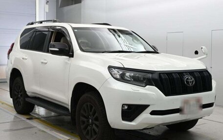 Toyota Land Cruiser Prado 150 рестайлинг 2, 2023 год, 7 138 000 рублей, 3 фотография