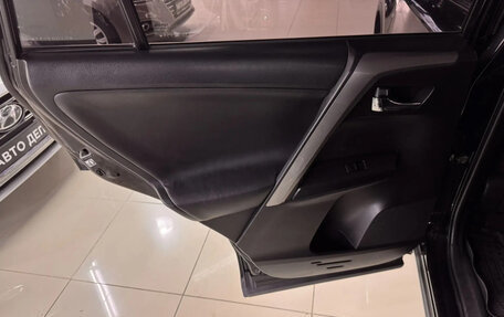 Toyota RAV4, 2016 год, 2 200 000 рублей, 4 фотография