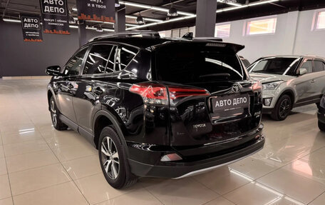 Toyota RAV4, 2016 год, 2 200 000 рублей, 11 фотография
