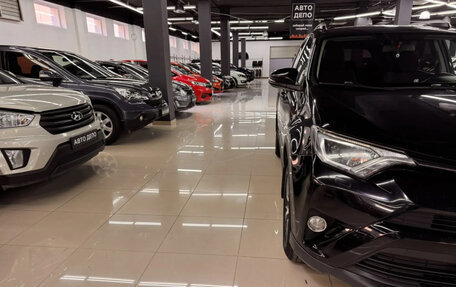 Toyota RAV4, 2016 год, 2 200 000 рублей, 13 фотография