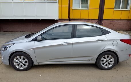 Hyundai Solaris II рестайлинг, 2016 год, 650 000 рублей, 1 фотография