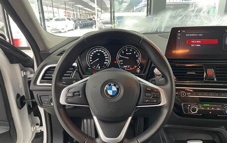 BMW 1 серия, 2023 год, 1 900 000 рублей, 14 фотография