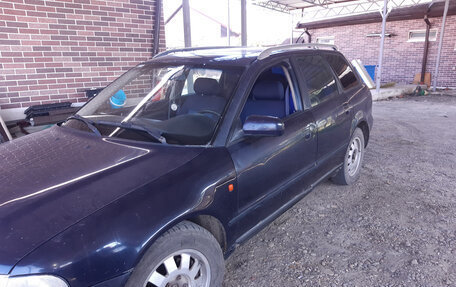 Audi A4, 1999 год, 310 000 рублей, 2 фотография