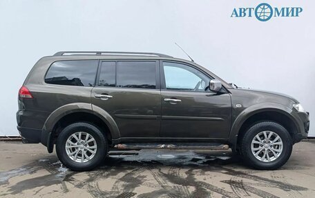 Mitsubishi Pajero Sport II рестайлинг, 2013 год, 1 879 000 рублей, 4 фотография