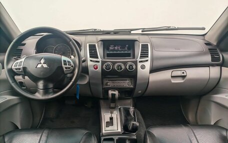 Mitsubishi Pajero Sport II рестайлинг, 2013 год, 1 879 000 рублей, 9 фотография