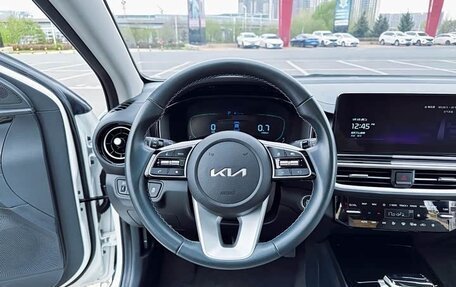 KIA K3, 2023 год, 1 340 000 рублей, 9 фотография