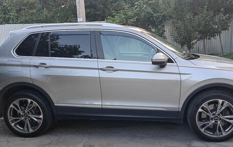 Volkswagen Tiguan II, 2017 год, 1 950 000 рублей, 12 фотография