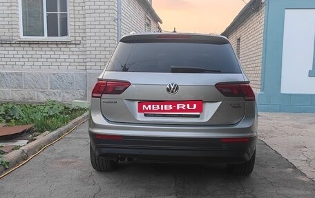 Volkswagen Tiguan II, 2017 год, 1 950 000 рублей, 14 фотография
