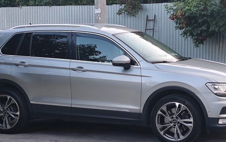 Volkswagen Tiguan II, 2017 год, 1 950 000 рублей, 19 фотография
