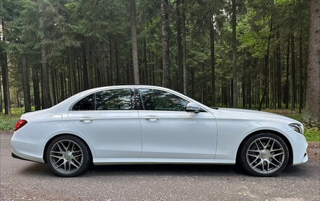 Mercedes-Benz E-Класс, 2016 год, 2 990 000 рублей, 3 фотография