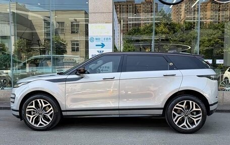 Land Rover Range Rover Evoque II, 2022 год, 4 500 000 рублей, 5 фотография