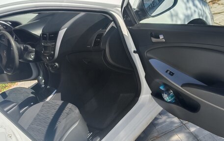 Hyundai Solaris II рестайлинг, 2016 год, 760 000 рублей, 17 фотография