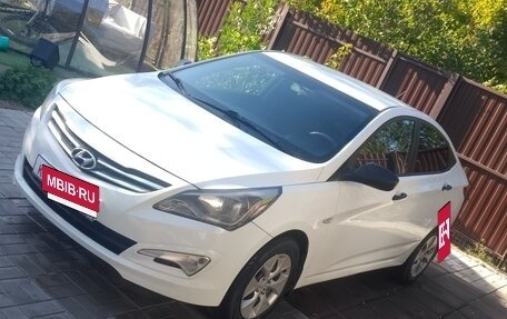 Hyundai Solaris II рестайлинг, 2016 год, 760 000 рублей, 16 фотография