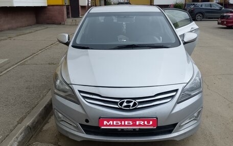 Hyundai Solaris II рестайлинг, 2016 год, 650 000 рублей, 3 фотография