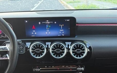 Mercedes-Benz A-Класс, 2022 год, 2 040 000 рублей, 11 фотография