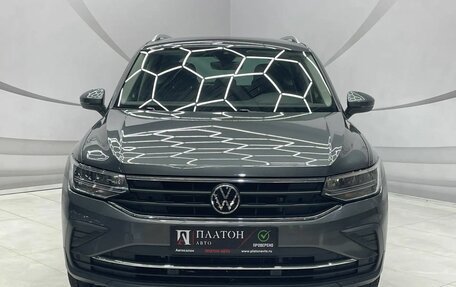 Volkswagen Tiguan II, 2021 год, 3 400 000 рублей, 2 фотография