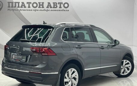 Volkswagen Tiguan II, 2021 год, 3 400 000 рублей, 6 фотография