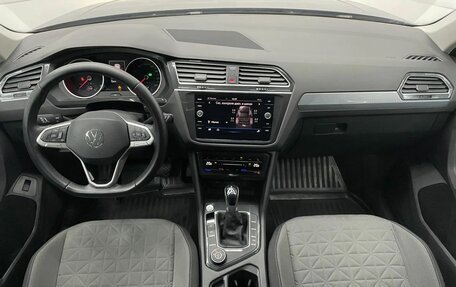 Volkswagen Tiguan II, 2021 год, 3 400 000 рублей, 12 фотография