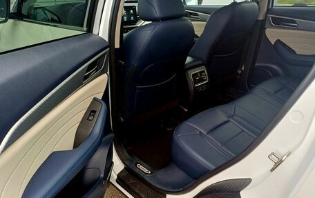Haval F7 I, 2023 год, 2 250 000 рублей, 13 фотография