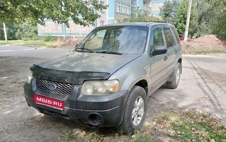 Ford Escape II, 2004 год, 180 000 рублей, 1 фотография