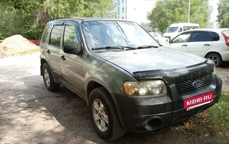 Ford Escape II, 2004 год, 180 000 рублей, 2 фотография
