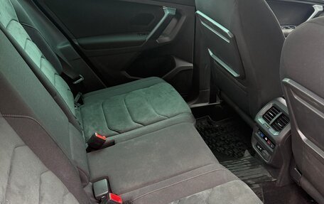 Volkswagen Tiguan II, 2019 год, 2 220 000 рублей, 14 фотография