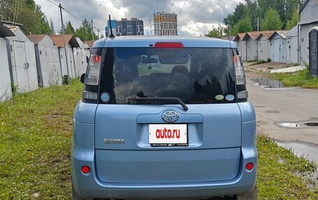 Toyota Sienta I, 2011 год, 750 000 рублей, 4 фотография