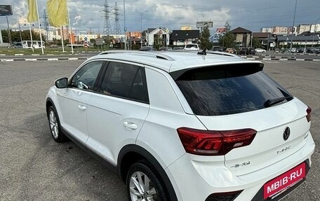 Volkswagen T-Roc I, 2021 год, 2 000 000 рублей, 7 фотография