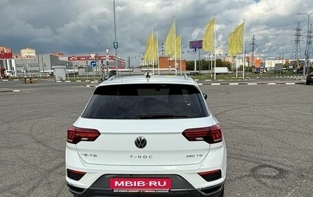 Volkswagen T-Roc I, 2021 год, 2 000 000 рублей, 6 фотография