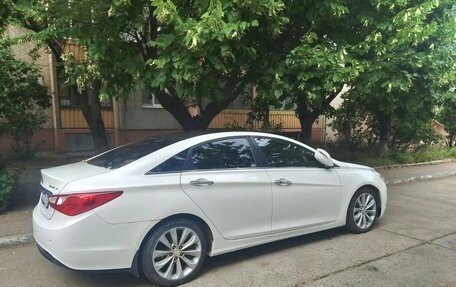 Hyundai Sonata VI, 2011 год, 600 000 рублей, 5 фотография