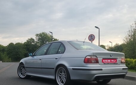 BMW 5 серия, 1998 год, 680 000 рублей, 3 фотография