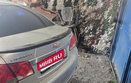 Chevrolet Cruze II, 2013 год, 680 000 рублей, 3 фотография