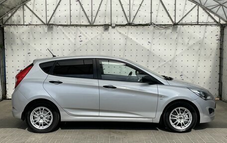 Hyundai Solaris II рестайлинг, 2015 год, 1 030 000 рублей, 9 фотография
