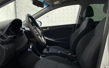 Hyundai Solaris II рестайлинг, 2015 год, 1 030 000 рублей, 11 фотография