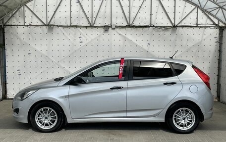 Hyundai Solaris II рестайлинг, 2015 год, 1 030 000 рублей, 10 фотография