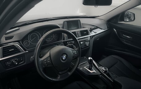 BMW 3 серия, 2017 год, 2 390 000 рублей, 13 фотография