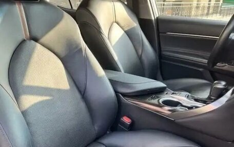 Toyota Camry, 2018 год, 3 200 000 рублей, 8 фотография