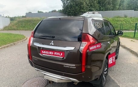 Mitsubishi Pajero Sport III рестайлинг, 2018 год, 2 950 000 рублей, 4 фотография
