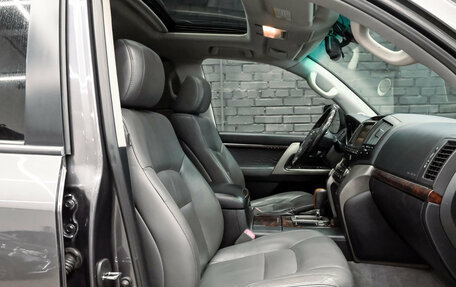 Toyota Land Cruiser 200, 2010 год, 3 050 000 рублей, 11 фотография