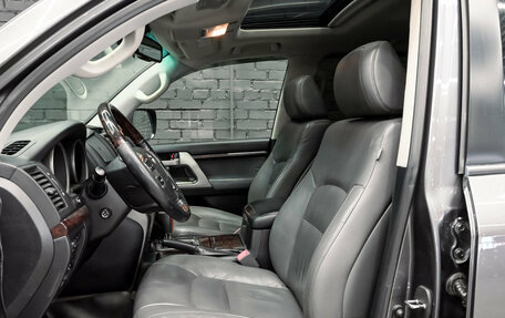 Toyota Land Cruiser 200, 2010 год, 3 050 000 рублей, 10 фотография