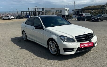 Mercedes-Benz C-Класс, 2011 год, 1 150 000 рублей, 2 фотография
