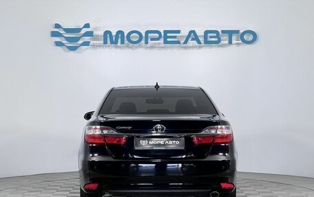 Toyota Camry, 2018 год, 1 920 000 рублей, 6 фотография