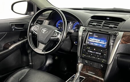 Toyota Camry, 2018 год, 1 920 000 рублей, 13 фотография