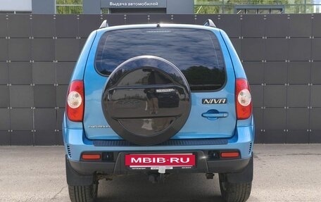 Chevrolet Niva I рестайлинг, 2017 год, 895 000 рублей, 6 фотография