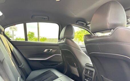 BMW 3 серия, 2019 год, 3 610 000 рублей, 8 фотография