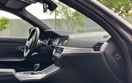 BMW 3 серия, 2019 год, 3 610 000 рублей, 9 фотография