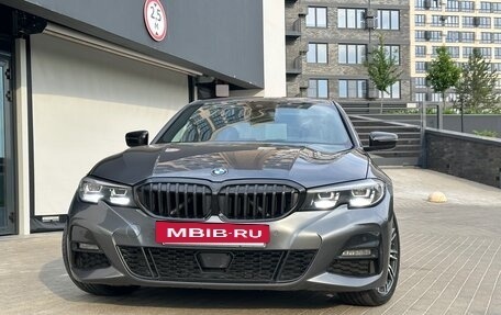 BMW 3 серия, 2019 год, 3 610 000 рублей, 2 фотография