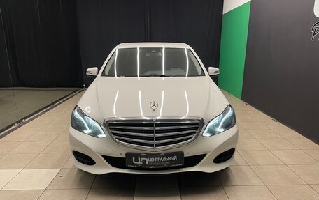 Mercedes-Benz E-Класс, 2015 год, 2 100 000 рублей, 2 фотография