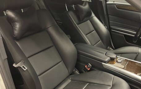 Mercedes-Benz E-Класс, 2015 год, 2 100 000 рублей, 14 фотография